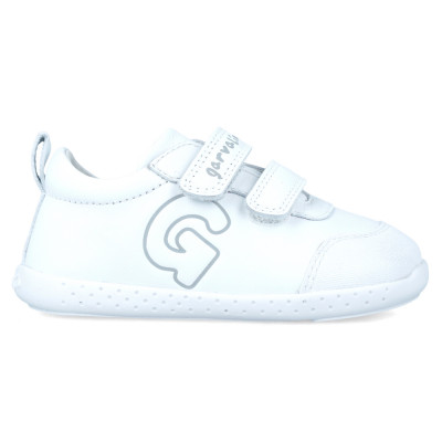 White leather barefoot shoes GARVALIN 242324 - Firts step